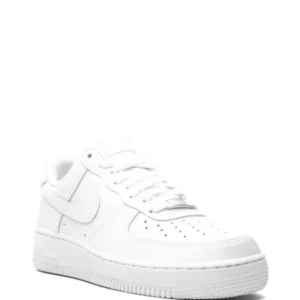 Alternative view of Air Force 1 Low '07 White